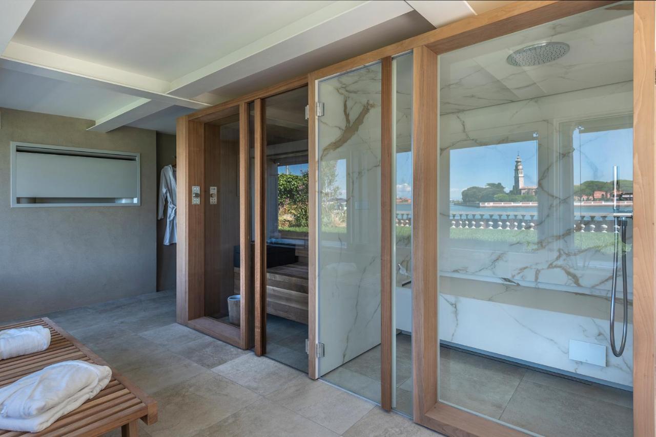 Ca' Delle Contesse - Villa On Lagoon With Private Dock And Spectacular View Lido di Venezia Exterior foto