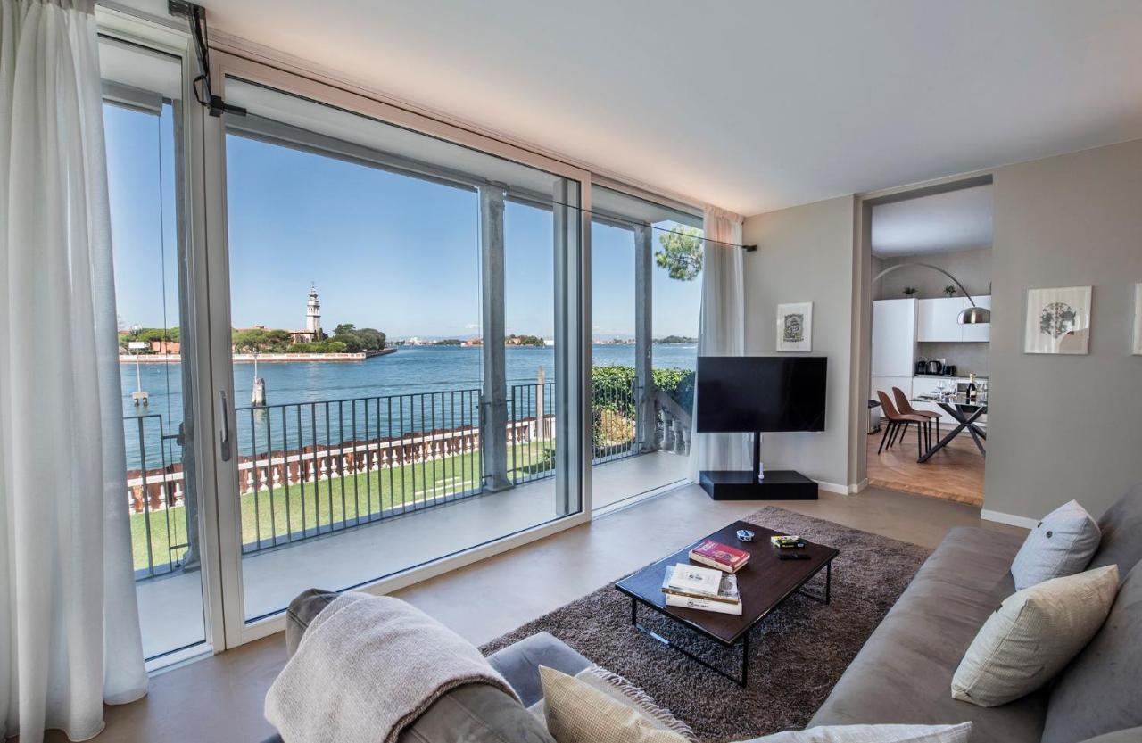 Ca' Delle Contesse - Villa On Lagoon With Private Dock And Spectacular View Lido di Venezia Exterior foto